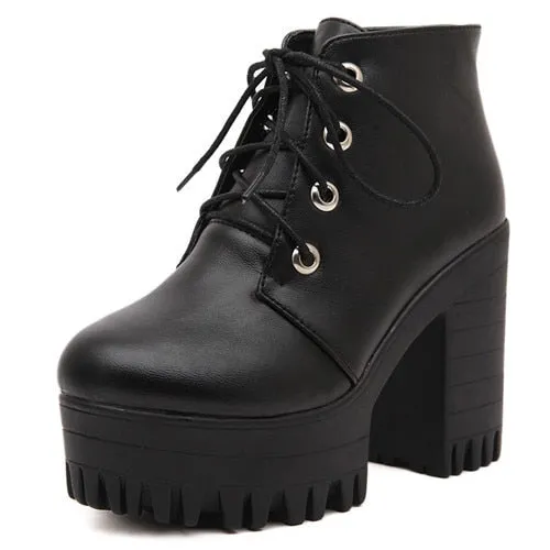 "NOIR" PLATFORM BOOTS